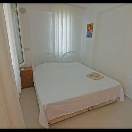 Fethiye'de Merkezi Konumda Ikiz * 페티예